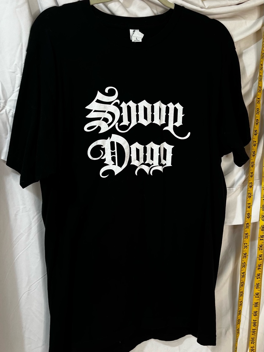 Snoop Dogg Concert Tee in Black - Bold White Gothic Lettering (Men’s Lg)